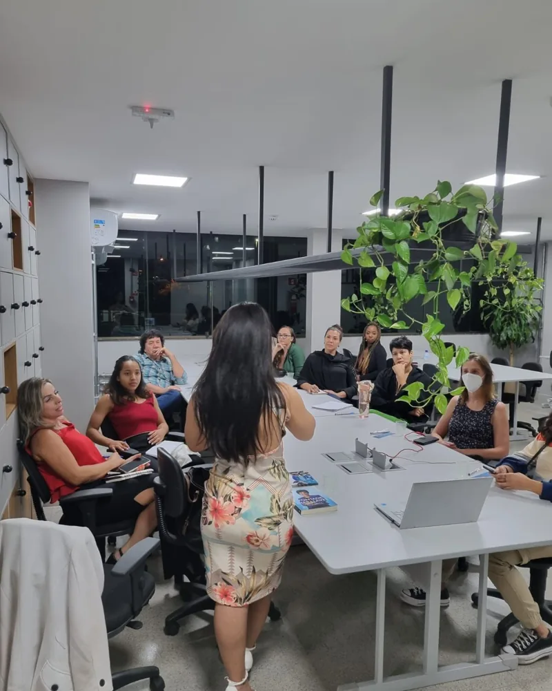 Reunião de alinhamento conduzida pela Meizon RH